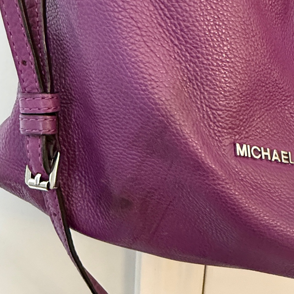 Michael Kors Vibrant Purple Shoulder Bag - Picture 3 of 6
